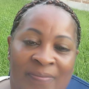 Meet your Posher, Cassandra